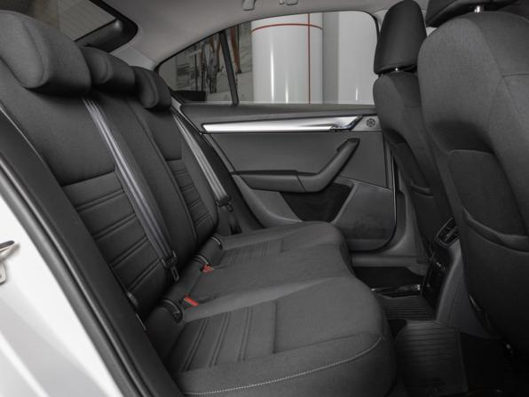 Skoda Octavia III (A7) Рестайлинг с пробегом 2019 года, цена 1 688 600 рублей, 168062 км, лифтбек, Автокод Объявления