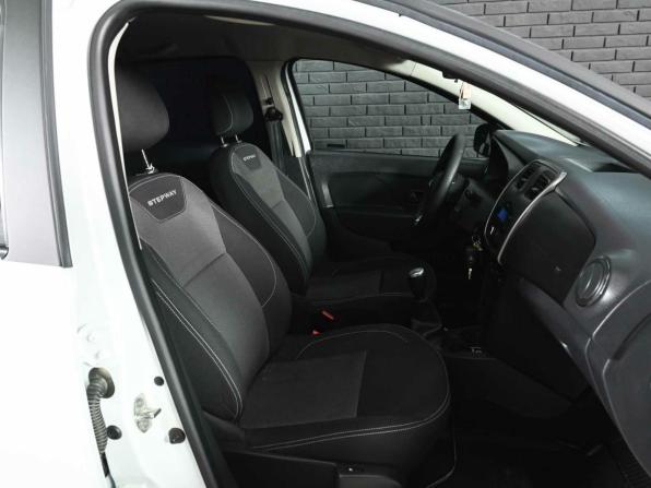 Renault Logan II Рестайлинг с пробегом 2021 года, цена 950 000 рублей, 68898 км, седан, Автокод Объявления