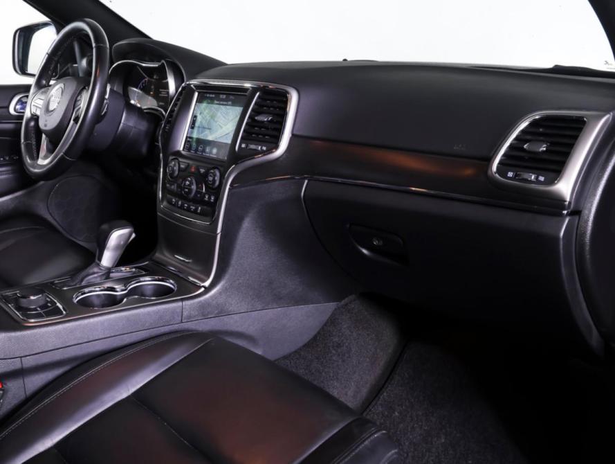 Jeep Grand Cherokee IV (WK2) Рестайлинг Москва  - изображение 10