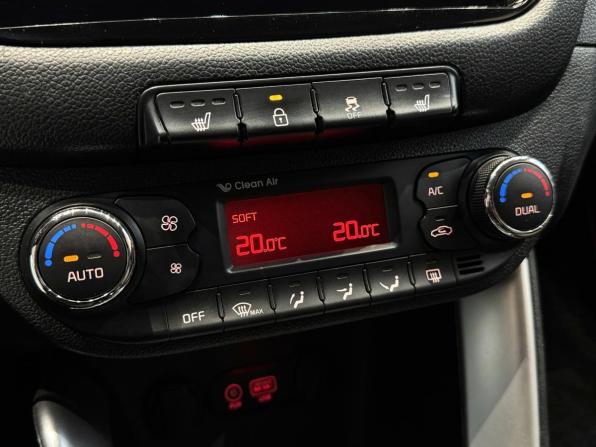 Kia Ceed II Рестайлинг с пробегом 2017 года, цена 1 369 000 рублей, 227593 км, хэтчбек, Автокод Объявления