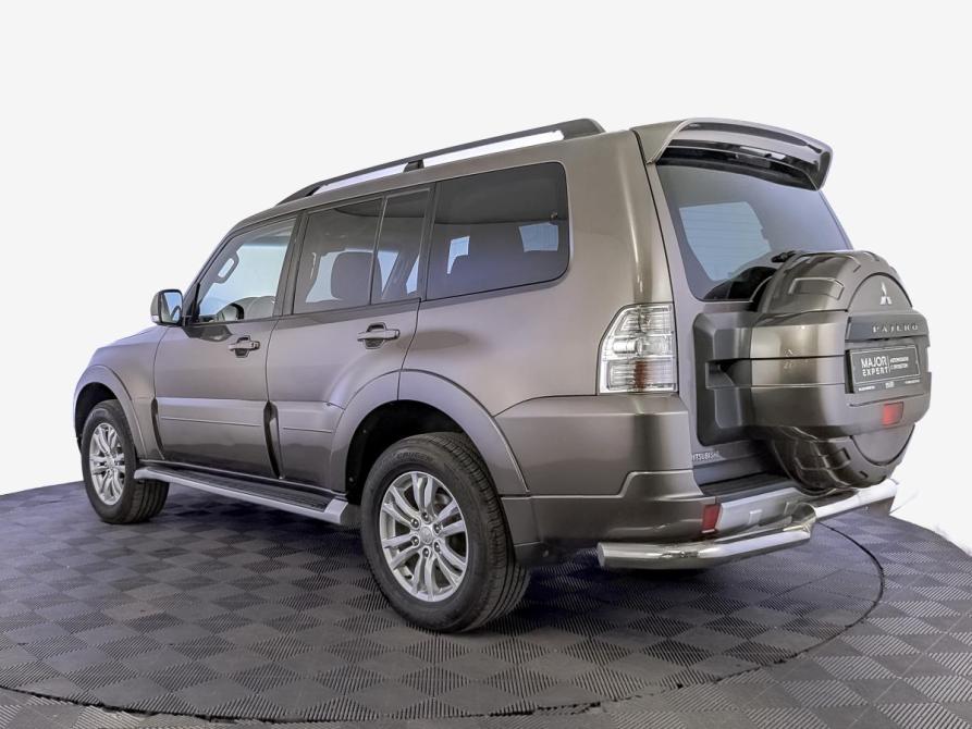 Mitsubishi Pajero IV Рестайлинг 1 Москва  - изображение 7