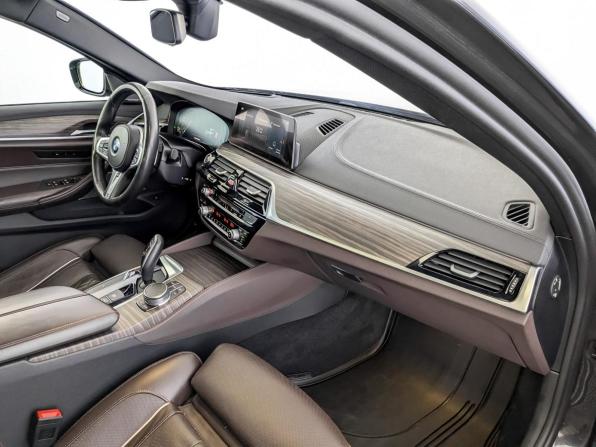 BMW 5 серии VII (G30/G31/G38) с пробегом 2019 года, цена 4 795 000 рублей, 88000 км, седан, Автокод Объявления