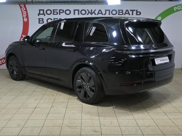 Li Auto (Lixiang) L9 I с пробегом 2023 года, цена 6 496 000 рублей, 34805 км, внедорожник, Автокод Объявления