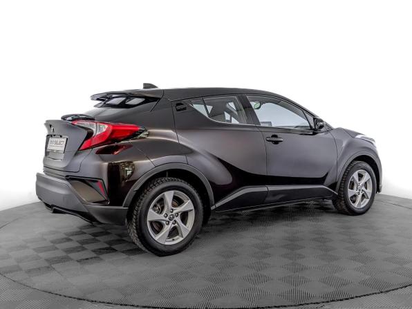 Toyota C-HR I с пробегом 2019 года, цена 2 650 000 рублей, 46448 км, внедорожник, Автокод Объявления