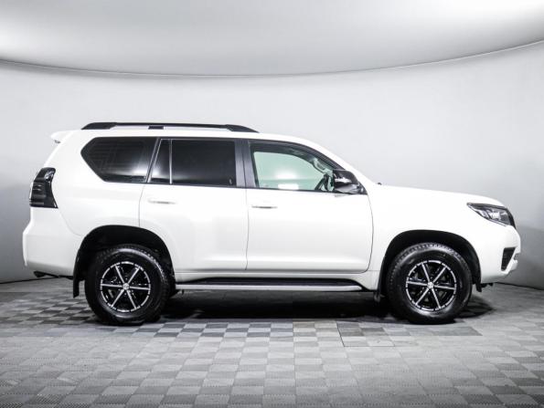 Toyota Land Cruiser Prado 150 Series Рестайлинг 3 с пробегом 2021 года, цена 6 649 000 рублей, 34800 км, внедорожник, Автокод Объявления