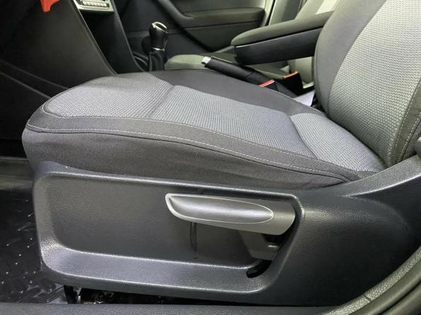 Volkswagen Polo V Рестайлинг с пробегом 2015 года, цена 1 046 587 рублей, 74000 км, седан, Автокод Объявления