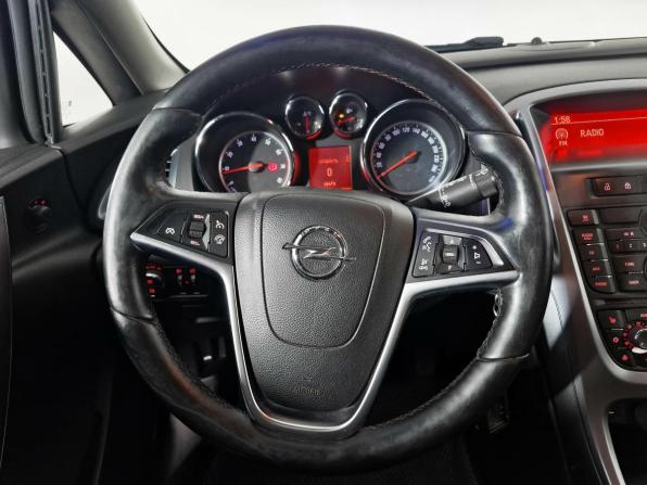 Opel Astra J Рестайлинг с пробегом 2014 года, цена 713 000 рублей, 177564 км, хэтчбек, Автокод Объявления