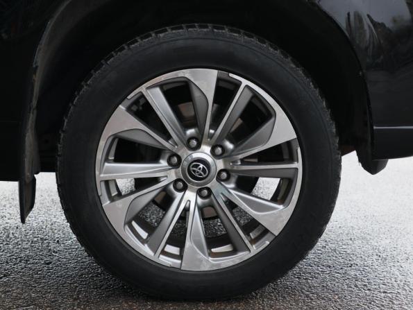 Toyota Land Cruiser Prado 150 Series Рестайлинг 1 с пробегом 2014 года, цена 2 790 000 рублей, 272940 км, внедорожник, Автокод Объявления