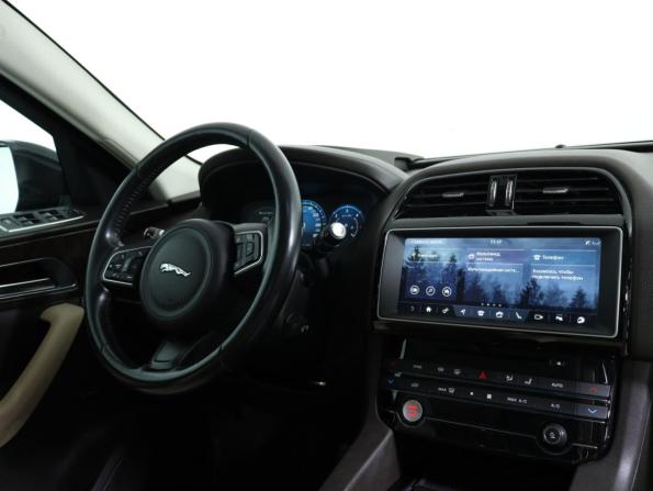 Jaguar F-Pace I с пробегом 2016 года, цена 2 100 000 рублей, 131379 км, внедорожник, Автокод Объявления