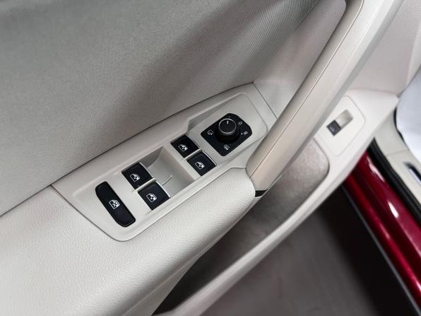 Volkswagen Tiguan II с пробегом 2017 года, цена 2 345 000 рублей, 171260 км, внедорожник, Автокод Объявления