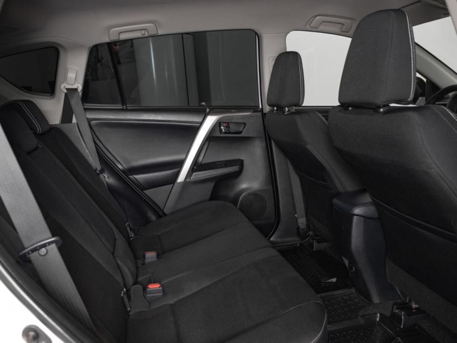 Toyota RAV4 IV (XA40) Рестайлинг Казань  - изображение 8