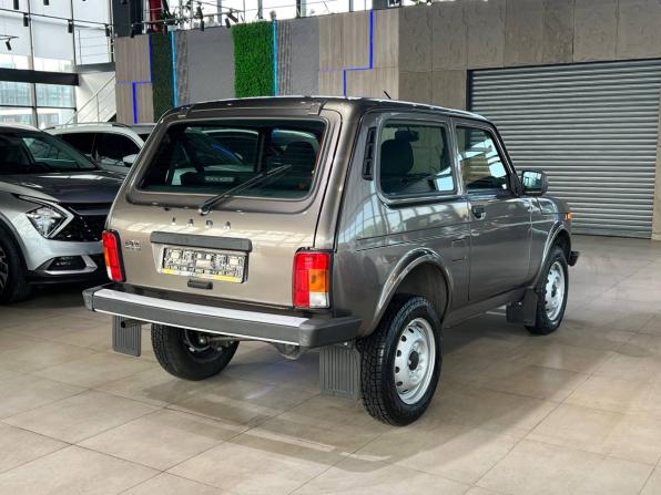 Lada (ВАЗ) Niva Legend с пробегом 2022 года, цена 910 000 рублей, 523 км, внедорожник, Автокод Объявления