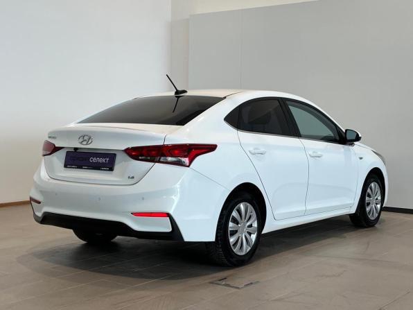 Hyundai Solaris II с пробегом 2020 года, цена 1 340 000 рублей, 156040 км, седан, Автокод Объявления
