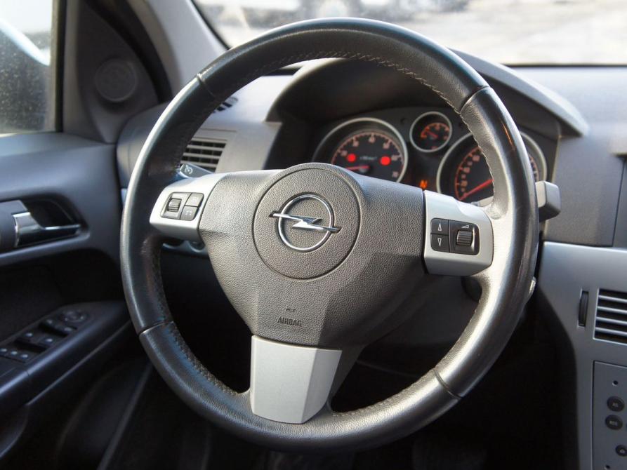 Opel Astra H Рестайлинг Березовский  - изображение 10