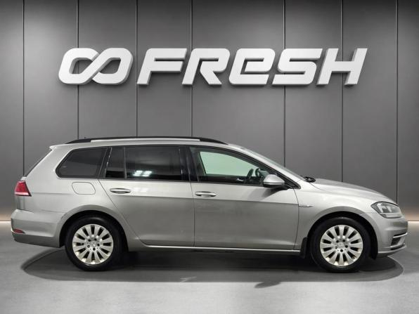Volkswagen Golf VII Рестайлинг с пробегом 2019 года, цена 1 463 900 рублей, 191244 км, универсал, Автокод Объявления