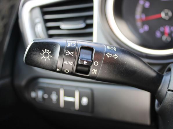 Kia Ceed III с пробегом 2019 года, цена 1 559 000 рублей, 120056 км, универсал, Автокод Объявления