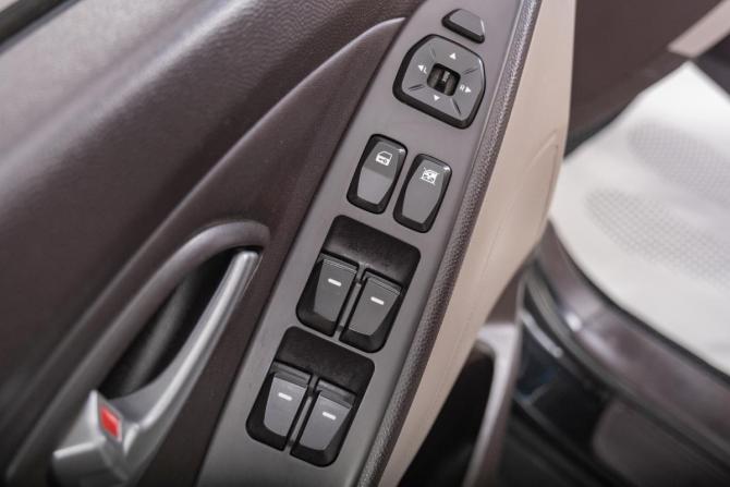 Hyundai ix35 I с пробегом 2012 года, цена 1 299 000 рублей, 195256 км, внедорожник, Автокод Объявления