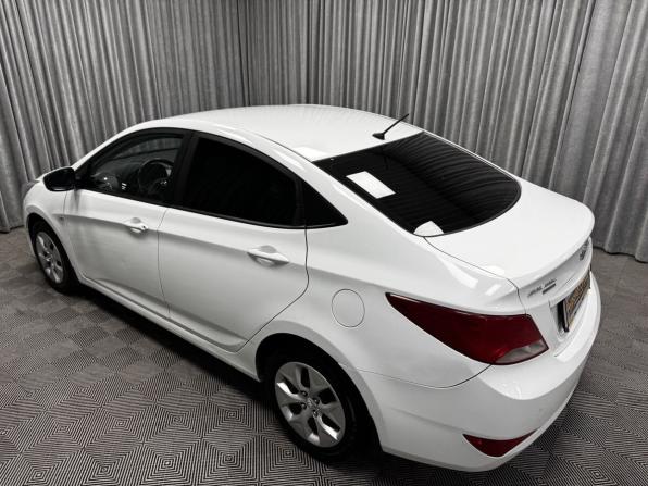 Hyundai Solaris I Рестайлинг с пробегом 2016 года, цена 850 000 рублей, 255517 км, седан, Автокод Объявления