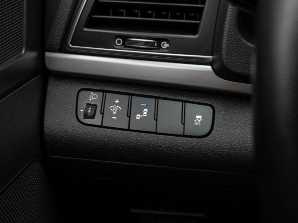 Hyundai Elantra VI (AD) с пробегом 2017 года, цена 1 625 000 рублей, 117099 км, седан, Автокод Объявления