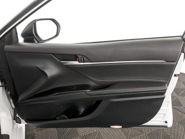 Toyota Camry VIII (XV70) Рестайлинг с пробегом 2021 года, цена 3 500 000 рублей, 99478 км, седан, Автокод Объявления