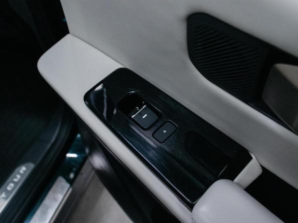 JETOUR DASHING I с пробегом 2023 года, цена 2 399 000 рублей, 33673 км, внедорожник, Автокод Объявления