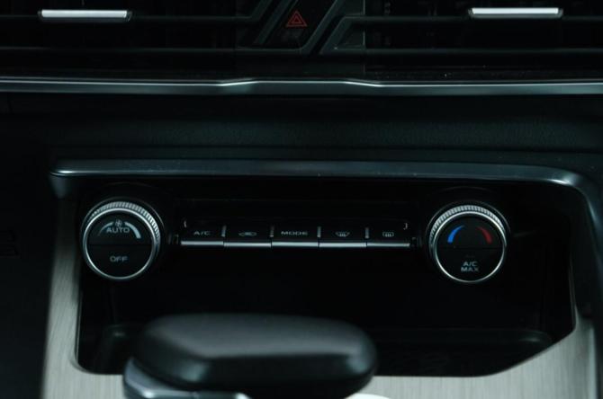 Geely Coolray I с пробегом 2022 года, цена 1 999 000 рублей, 44500 км, внедорожник, Автокод Объявления