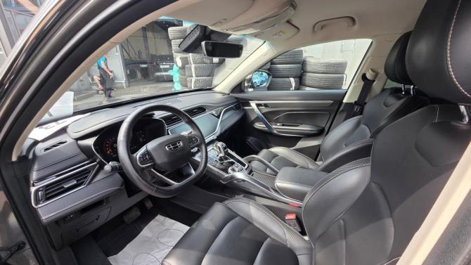 Geely Atlas Pro с пробегом 2022 года, цена 1 999 000 рублей, 72000 км, внедорожник, Автокод Объявления