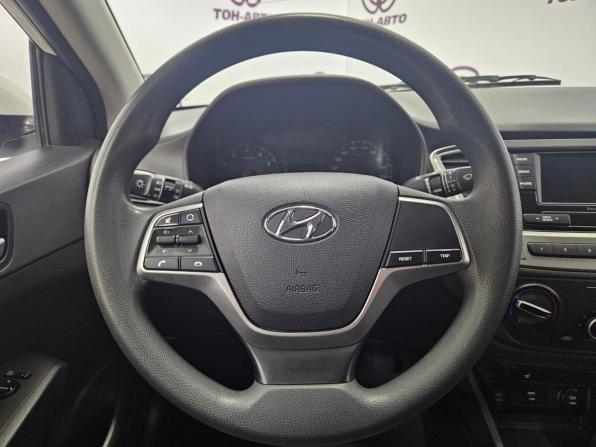 Hyundai Solaris II Рестайлинг с пробегом 2021 года, цена 1 161 000 рублей, 156579 км, седан, Автокод Объявления