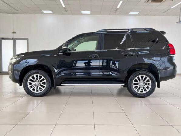 Toyota Land Cruiser Prado 150 Series Рестайлинг 2 с пробегом 2017 года, цена 4 300 000 рублей, 281170 км, внедорожник, Автокод Объявления