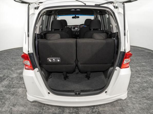 Honda Freed I с пробегом 2011 года, цена 1 070 000 рублей, 105377 км, компактвэн, Автокод Объявления