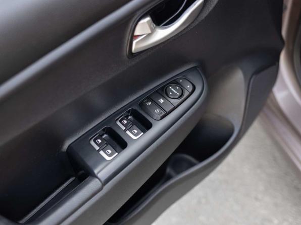 Kia Rio IV с пробегом 2020 года, цена 1 500 000 рублей, 70565 км, седан, Автокод Объявления