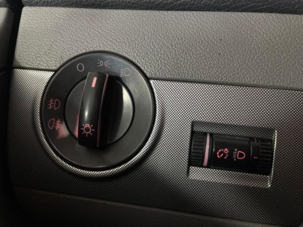 Volkswagen Multivan T5 с пробегом 2008 года, цена 1 420 000 рублей, 381251 км, минивэн, Автокод Объявления