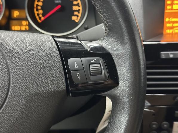 Opel Astra H Рестайлинг с пробегом 2012 года, цена 965 000 рублей, 130100 км, хэтчбек, Автокод Объявления