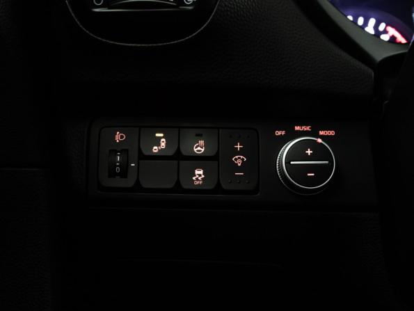 Kia Soul II Рестайлинг с пробегом 2017 года, цена 1 520 000 рублей, 92359 км, хэтчбек, Автокод Объявления