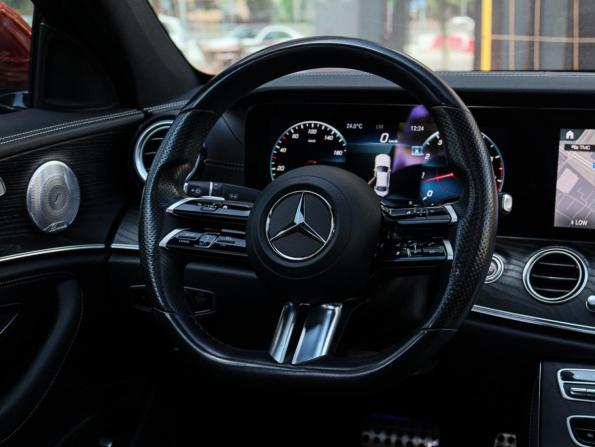 Mercedes-Benz E-Класс V (W213 S213 C238) с пробегом 2020 года, цена 4 600 000 рублей, 77300 км, седан, Автокод Объявления