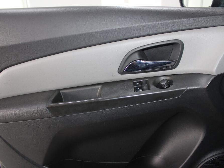 Chevrolet Cruze I Рестайлинг Старый Оскол  - изображение 12