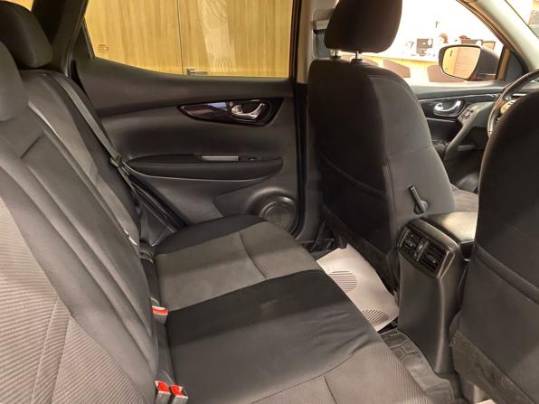 Nissan Qashqai II с пробегом 2018 года, цена 1 648 000 рублей, 119136 км, внедорожник, Автокод Объявления