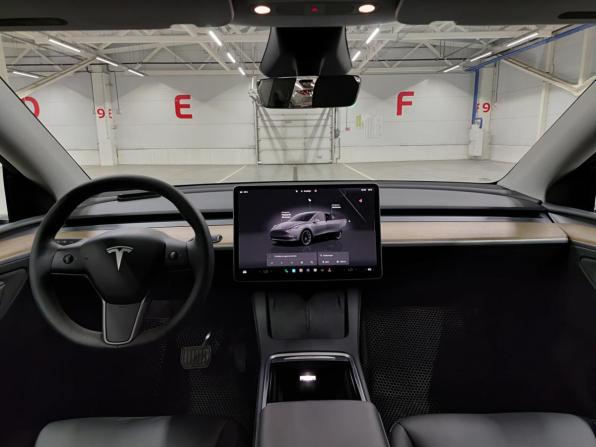 Tesla Model Y I с пробегом 2024 года, цена 6 089 000 рублей, 9072 км, внедорожник, Автокод Объявления