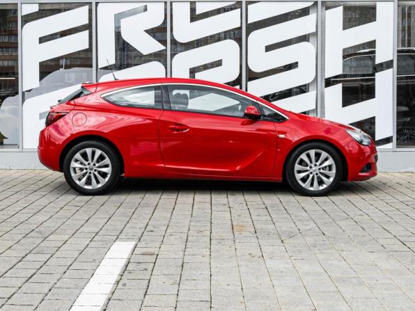 Opel Astra J Рестайлинг с пробегом 2013 года, цена 870 000 рублей, 188554 км, хэтчбек, Автокод Объявления