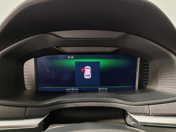 Skoda Karoq I с пробегом 2021 года, цена 2 569 000 рублей, 46147 км, внедорожник, Автокод Объявления