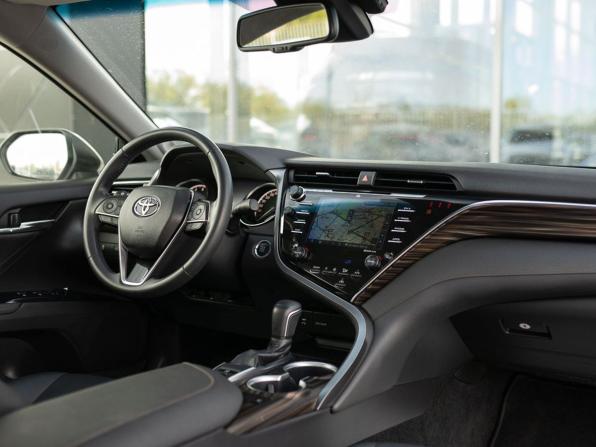 Toyota Camry VIII (XV70) с пробегом 2018 года, цена 2 480 000 рублей, 111533 км, седан, Автокод Объявления