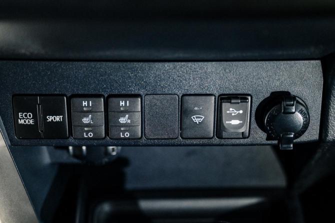 Toyota RAV4 IV (XA40) с пробегом 2013 года, цена 1 670 000 рублей, 201699 км, внедорожник, Автокод Объявления