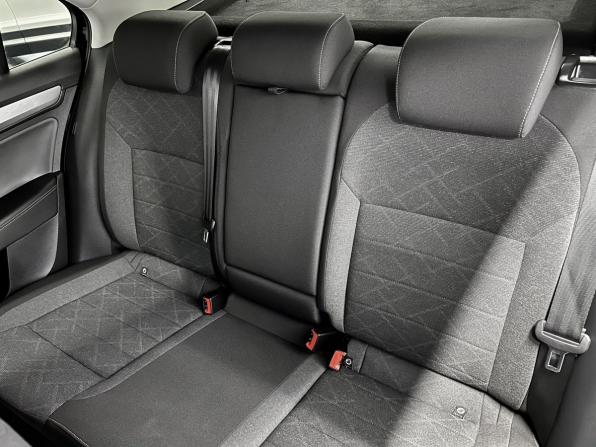 Volkswagen Polo VI с пробегом 2021 года, цена 1 645 000 рублей, 98246 км, лифтбек, Автокод Объявления