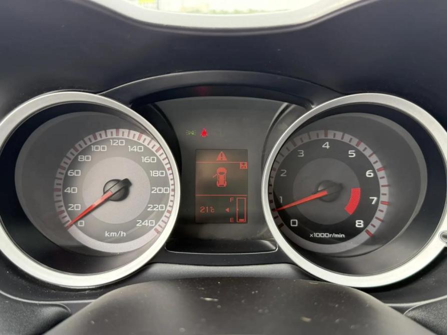 Mitsubishi Lancer X Крым  - изображение 12
