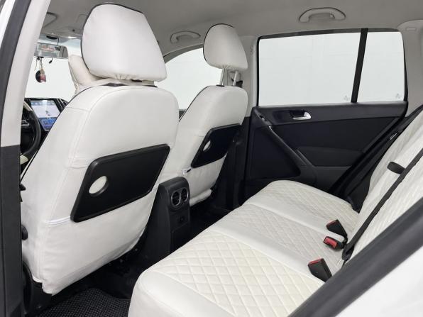Volkswagen Tiguan I Рестайлинг с пробегом 2011 года, цена 1 039 000 рублей, 252775 км, внедорожник, Автокод Объявления
