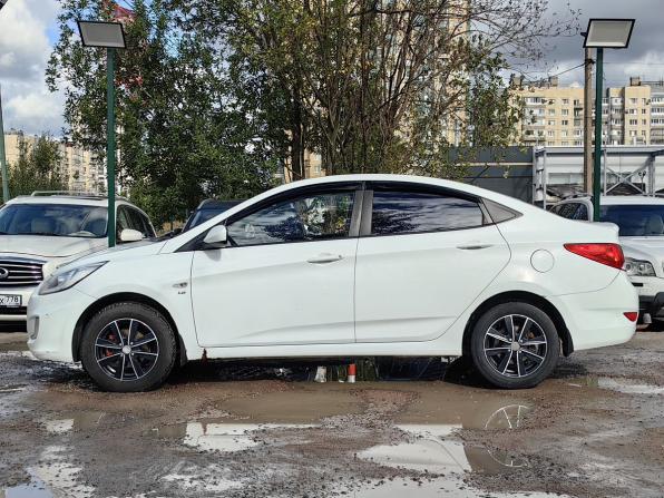 Hyundai Solaris I с пробегом 2013 года, цена 529 000 рублей, 235000 км, седан, Автокод Объявления