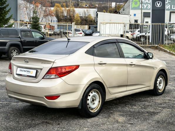 Hyundai Solaris I с пробегом 2011 года, цена 560 000 рублей, 221909 км, седан, Автокод Объявления