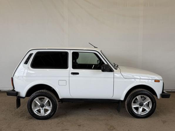 Lada (ВАЗ) Niva Legend с пробегом 2024 года, цена 920 000 рублей, 12299 км, внедорожник, Автокод Объявления
