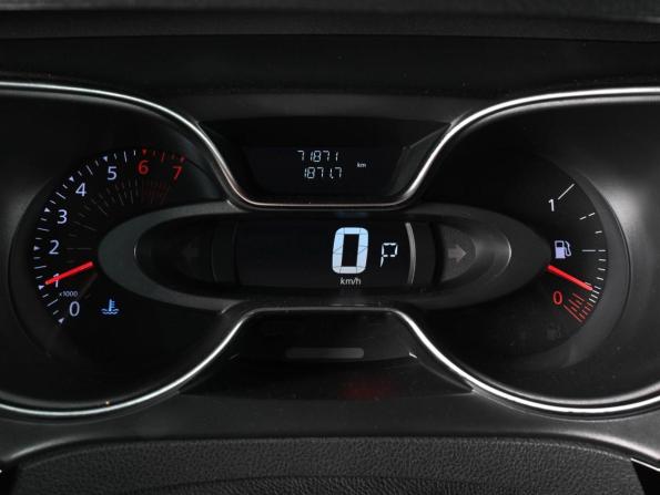 Renault Kaptur I Рестайлинг с пробегом 2021 года, цена 1 809 000 рублей, 71871 км, внедорожник, Автокод Объявления