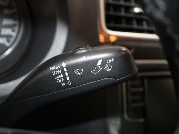 Volkswagen Polo V Рестайлинг с пробегом 2020 года, цена 1 349 900 рублей, 138510 км, седан, Автокод Объявления